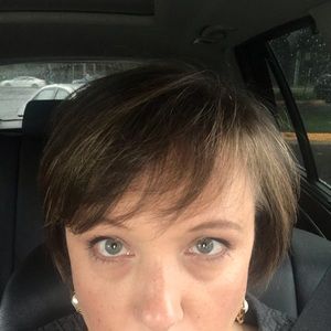 Meet your Posher, Leigh